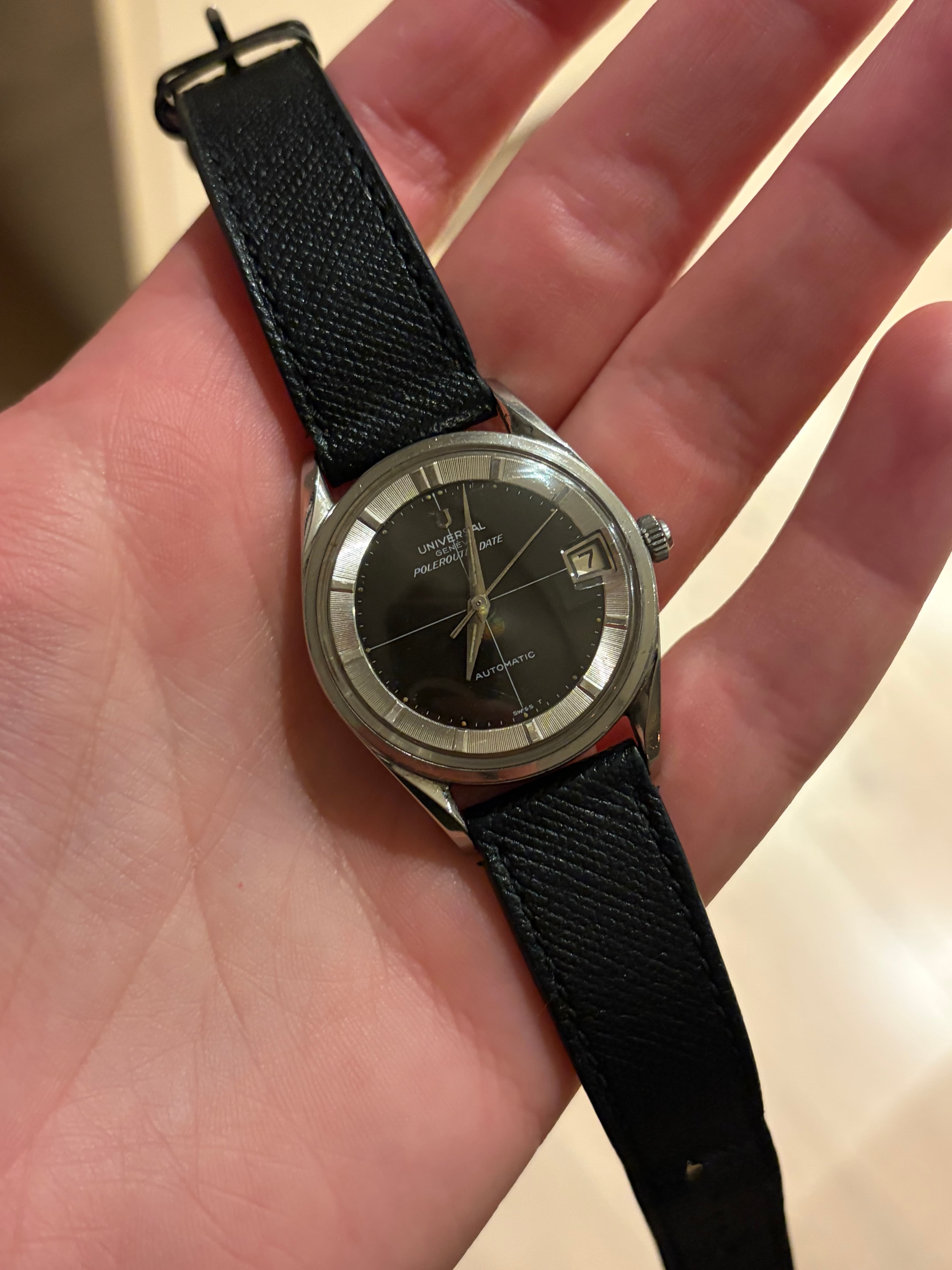 Universal Genève Polerouter Date 204610-1