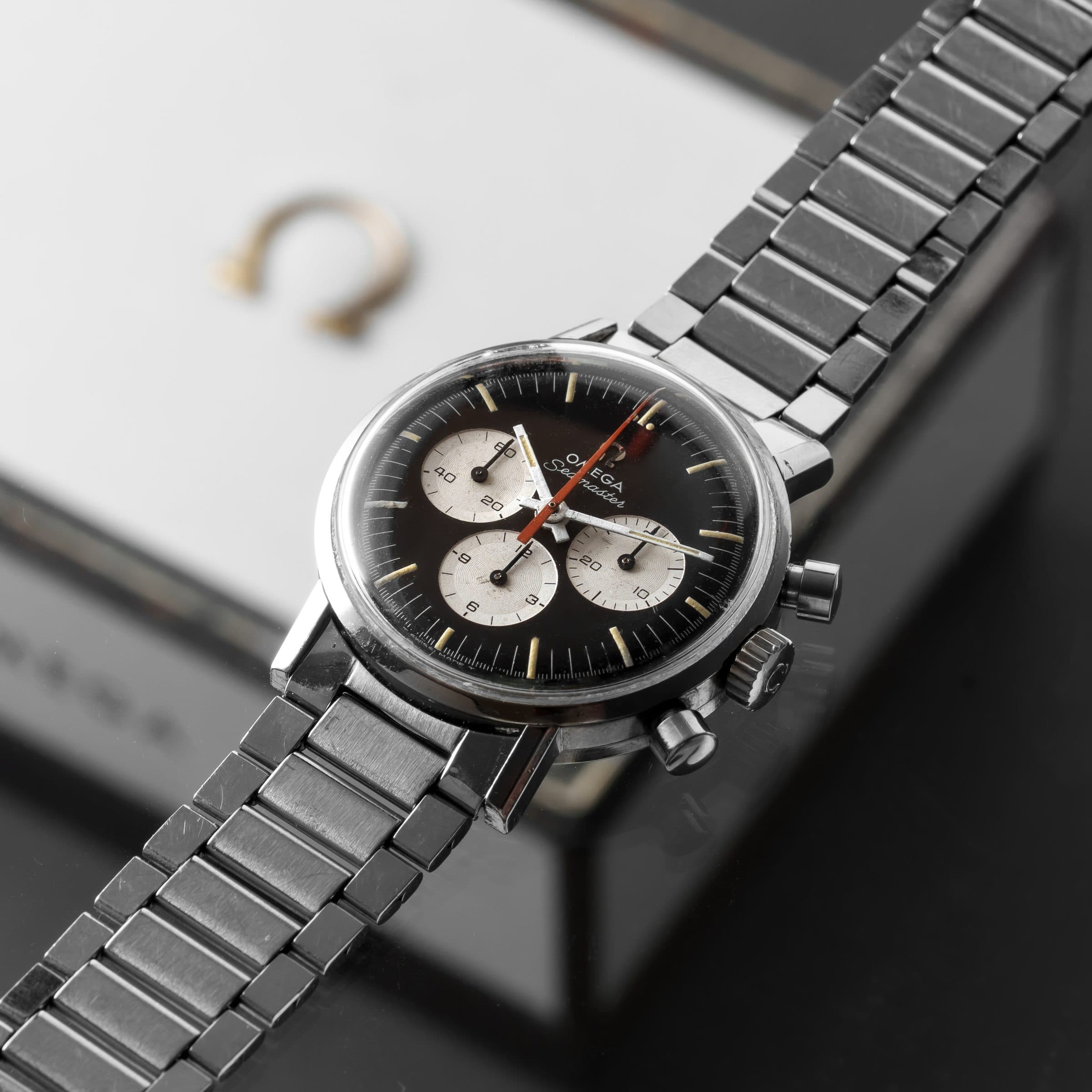 Omega Chronograph, reverse panda